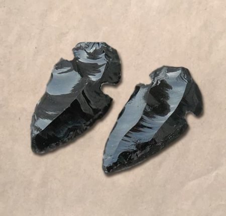 Mix design black obsidian carved arrowheads